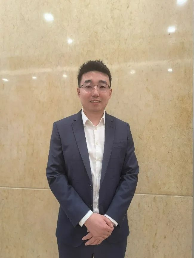 财务中心海外财务负责人 梁烁